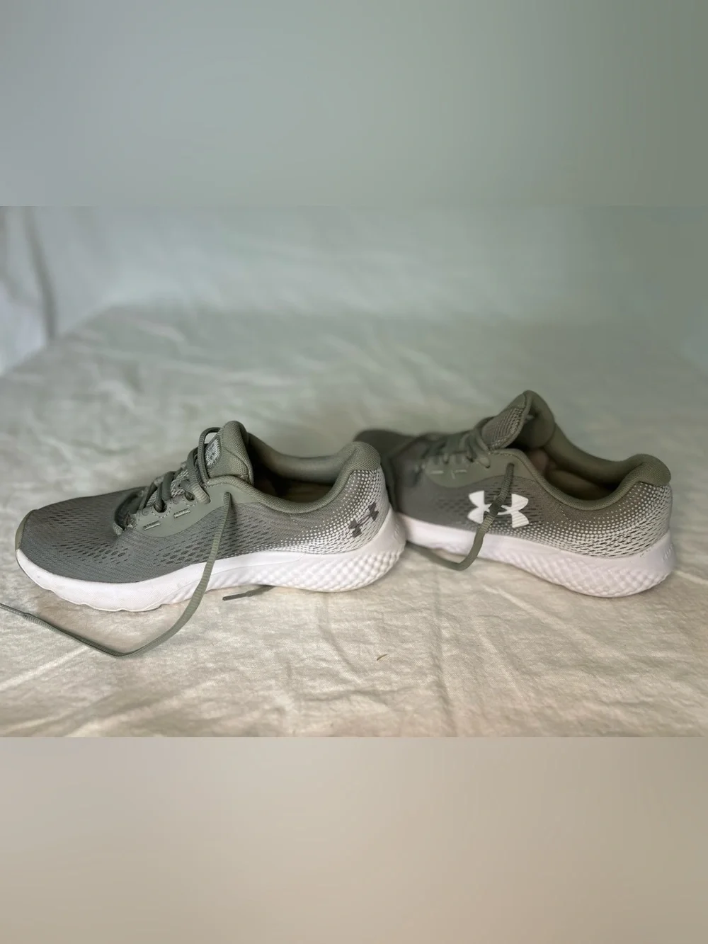 UA Charged Rogue 4 Sage Green Pastel Activewear Running Shoe Women 7.5